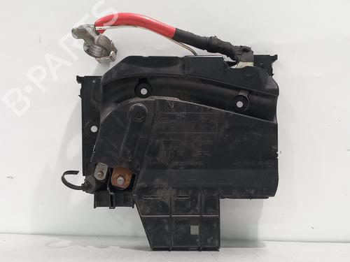Used Fuse box FORD FOCUS III Turnier 1.5 TDCi (120 hp) 31073659
