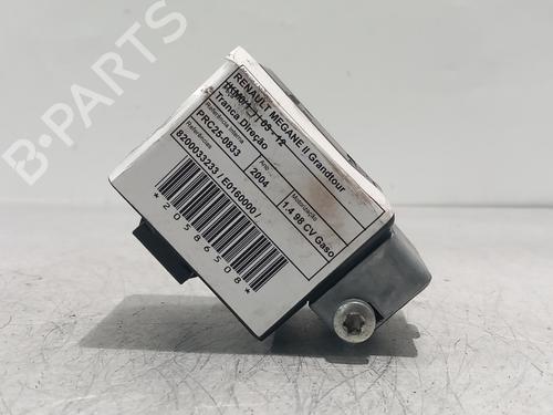 Used Electronic module RENAULT MEGANE II Estate (KM0/1_) 1.4 (98 hp) 31255069