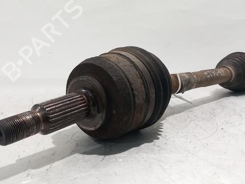 Used Left front driveshaft RENAULT MEGANE III Grandtour (KZ0/1) 1.5 dCi (KZ1M, KZ1W, KZ0R) (106 hp) 31205172