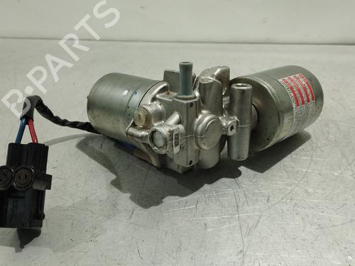 Used Brake master cylinder TOYOTA RAV 4 V (_A5_, _H5_) 2.5 Hybrid AWD (AXAH54) (178 hp) 31293531