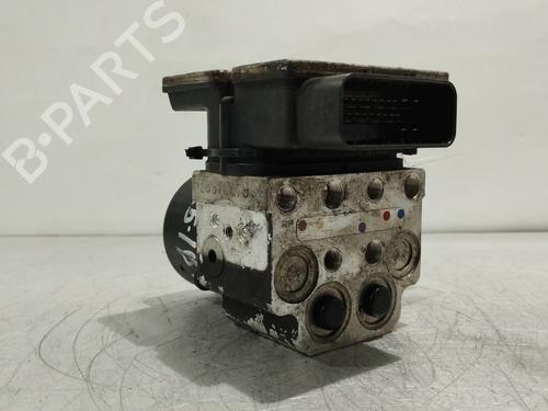 Used ABS pump RENAULT TRAFIC II Van (FL) 2.5 dCi 135 (FL0D) (135 hp) 31498468