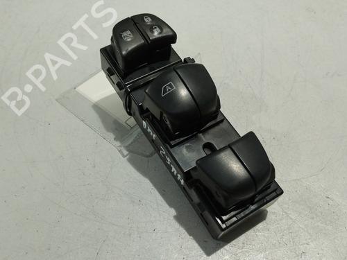 Used Left front window switch NISSAN JUKE (F15) 1.5 dCi (110 hp) 31590876