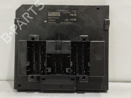 Used Fuse box VW GOLF VII (5G1, BQ1, BE1, BE2) 2.0 R 4motion (300 hp) 31591825