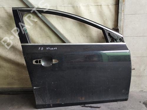 Used Right front door VOLVO V40 Hatchback (525) D4 (190 hp) 17535351