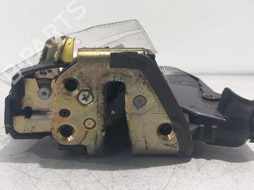 Venstre fortil lås TOYOTA AVENSIS Saloon (_T25_) 2.2 D-CAT (ADT251_, ADT251R) (177 hp) 31653797