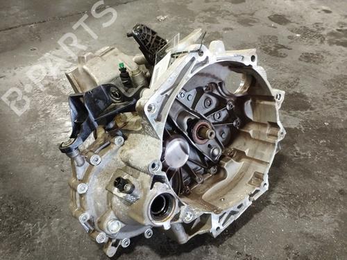 Caja de cambios VW POLO (6N2) 1.0 (50 hp) 31672185