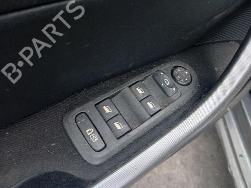 Used Left front window switch Left front window switch PEUGEOT 308 I (4A_, 4C_) 1.6 HDi (109 hp) 40624361 40624361