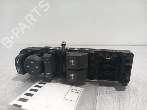 Used Left front window switch RENAULT MEGANE III Coupe (DZ0/1_) 1.4 TCe (DZ0F, DZ1V) (131 hp) 31829596