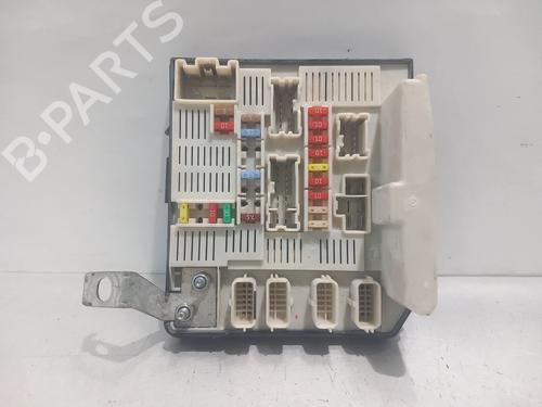 fuse-box-renault-scenic-ii-jm01_-2003-2004-2005-2006-2007-2008-2009-2010-31902536 main image
