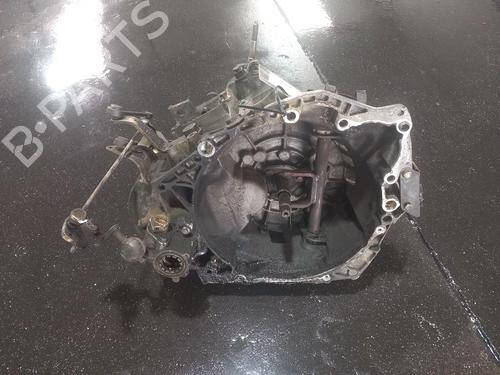 Boîte de vitesses PEUGEOT 405 II (4B) 1.9 TD (90 hp) 31921780
