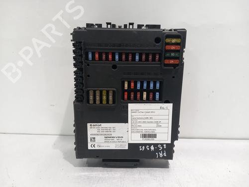 Boîte à Fusibles SMART FORTWO Coupe (451) 0.8 CDi (451.300) (45 hp) 31945457