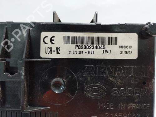 Fuse box RENAULT CLIO II (BB_, CB_) 1.2 16V (BB05, BB0W, BB11, BB27, BB2T, BB2U, BB2V, CB05,... | BP31980975E1