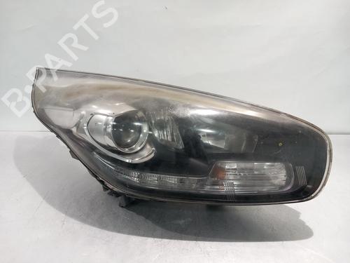 Phare droit KIA CARENS IV 1.7 CRDi (141 hp) 32023777