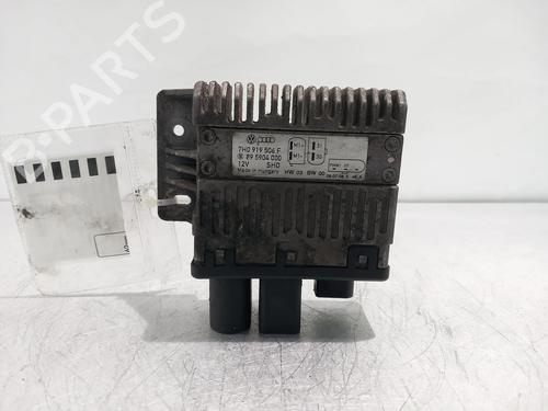 Used Electronic module VW TRANSPORTER T5 Van (7HA, 7HH, 7EA, 7EH) 2.5 TDI (130 hp) 31918579