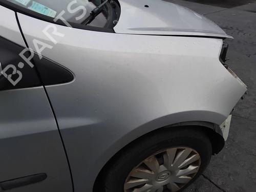 right-front-fenders-renault-clio-iii-br01-cr01-2005-2006-2007-2008-2009-2010-2011-2012-2013-2014-32029553 main image