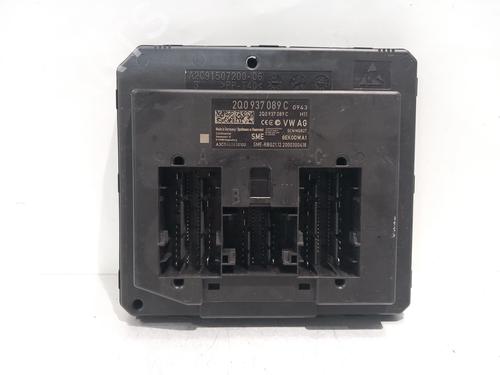 Used Fuse box VW POLO VI (AW1, BZ1, AE1) 1.0 TSI (95 hp) 32036153