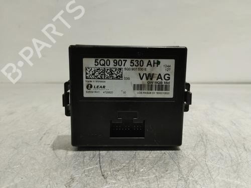Used Engine control unit (ECU) AUDI A3 Sportback (8VA, 8VF) 2.0 TDI (150 hp) 32083978