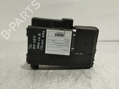 Used Fuse box OPEL MERIVA B MPV (S10) 1.3 CDTI (75) (95 hp) 32110785