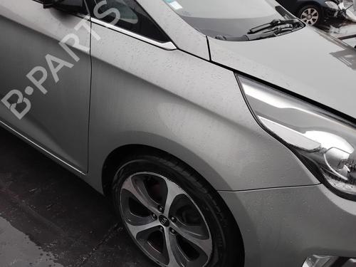 right-front-fenders-kia-carens-iv-2013-32165648 main image