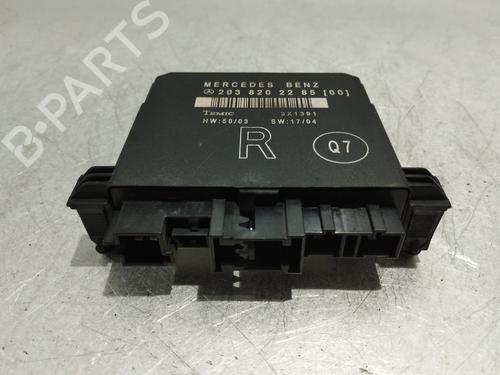 Used Right rear window motor MERCEDES-BENZ C-CLASS T-Model (S203) C 220 CDI (203.208) (150 hp) 32148905