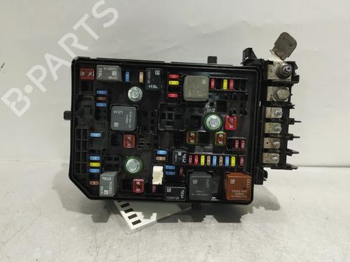 Used Fuse box OPEL ASTRA K (B16) 1.6 CDTi (68) (136 hp) 32233344
