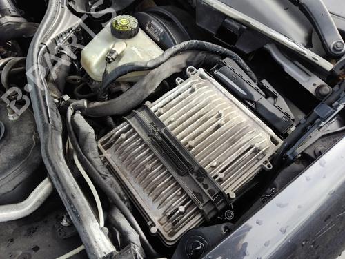 Used Engine control unit (ECU) Engine control unit (ECU) MERCEDES-BENZ S-CLASS (W221, V221) S 320 CDI (221.022, 221.122) (235 hp) 32265325 32265325