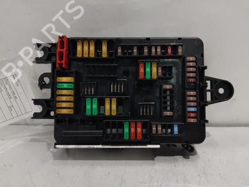 fuse-box-bmw-1-f20-2011-2012-2013-2014-2015-2016-2017-2018-2019-32758978 main image
