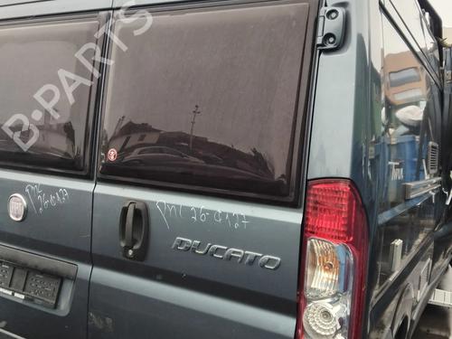 Porta trás direita FIAT DUCATO Van (250_) 120 Multijet 2,3 D (120 hp) 32341065
