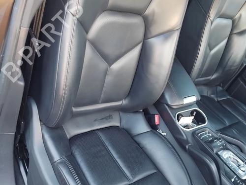 BP32350924O1 main image