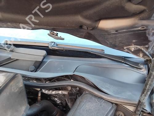 viskermotor-vindrute-porsche-cayenne-92a-2010-2011-2012-2013-2014-2015-2016-2017-2018-32350951 main image