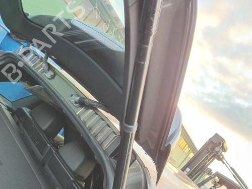 gassdemper-bakluke-porsche-cayenne-92a-2010-2011-2012-2013-2014-2015-2016-2017-2018-32350948 main image