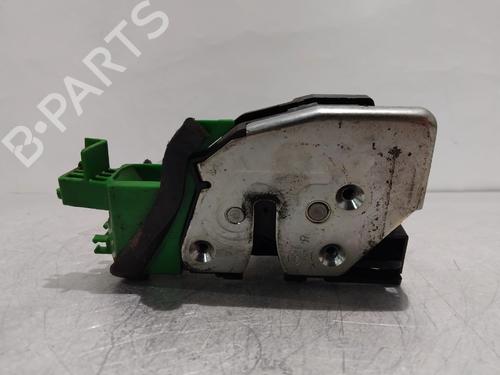 front-right-lock-kia-carens-iv-2013-32415115 main image