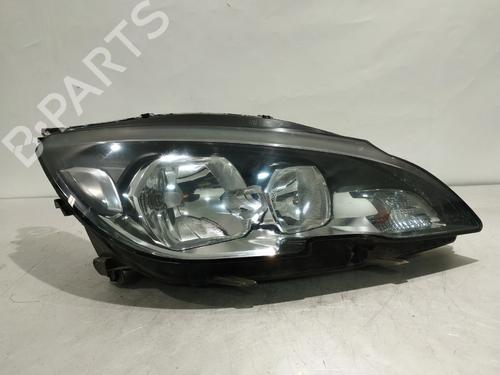 Used Right headlight Right headlight PEUGEOT 308 SW II (LC_, LJ_, LR_, LX_, L4_) 1.6 HDi / BlueHDi 115 (LCBHXM, LCBHXT) (115 hp) 32519152 32519152