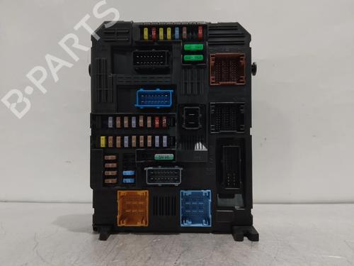 Used Fuse box Fuse box CITROËN C3 AIRCROSS II (2R_, 2C_) 1.5 BlueHDi 100 (2CYHYJ) (102 hp) 32759121 32759121