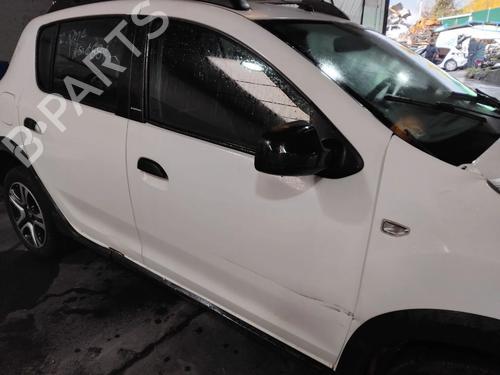 right-front-door-dacia-sandero-ii-2012-32685225 main image