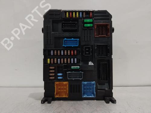 Used Fuse box PEUGEOT 308 II (LB_, LP_, LW_, LH_, L3_) 1.5 BlueHDi 130 (131 hp) 32701632