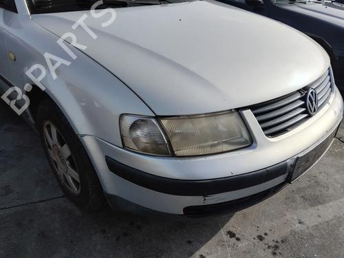 Hele Fronten VW PASSAT B5 Variant (3B5) 1.9 TDI (110 hp) 32701655