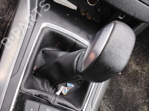 Used Gear lever PEUGEOT 308 II (LB_, LP_, LW_, LH_, L3_) 2.0 BlueHDi 150 (150 hp) 32723436