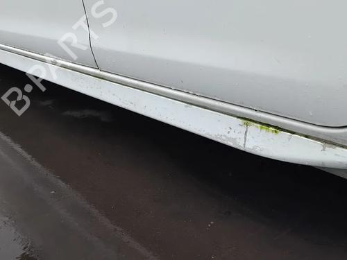Used Left sideskirt Left sideskirt 32723450 32723450