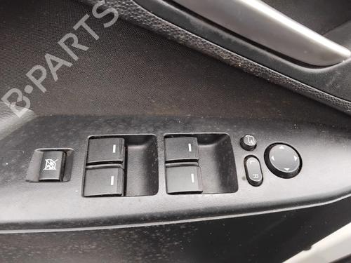 Venstre Foran elrute bryter MAZDA 3 Saloon (BL) 1.6 MZR CD (BL12) (109 hp) 32726408