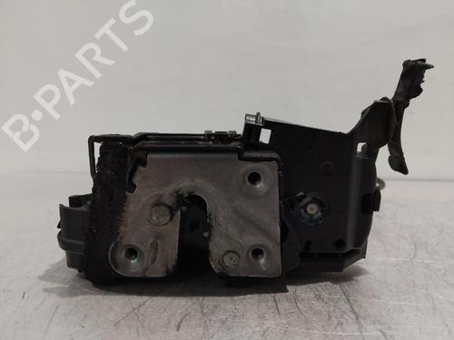 Cerradura puerta delantera derecha RENAULT CAPTUR I (J5_, H5_) 0.9 TCe 90 (90 hp) 32868939