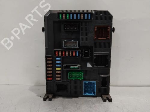 Used Fuse box PEUGEOT 208 I (CA_, CC_) 1.0 VTi (68 hp) 32868936