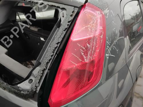Højre baglygte FIAT PUNTO (199_) 1.2 (199AXZ1A, 199BXZ1A) (69 hp) 32735215