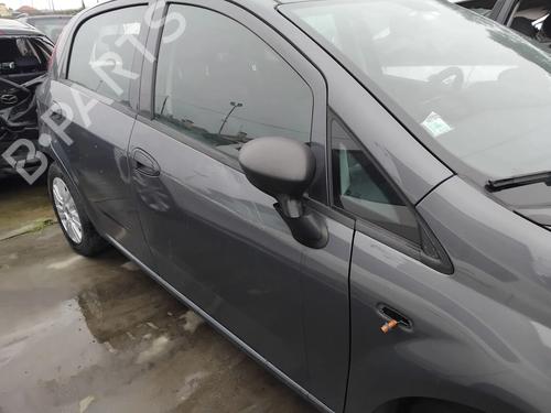 right-front-door-fiat-punto-199_-2012-32735211 main image