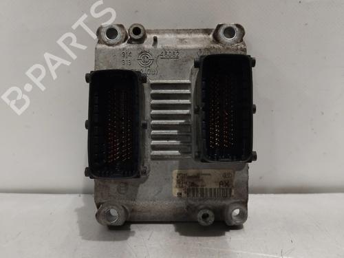 Centralina motore OPEL CORSA C (X01) 1.2 (F08, F68) (75 hp) 32868945