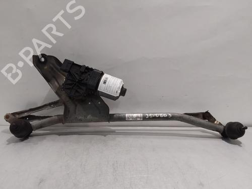 Used Front wiper motor DACIA SANDERO 1.5 dCi (88 hp) 32754082