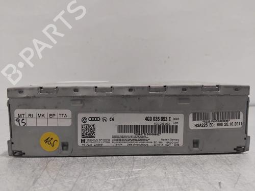 Used Radio AUDI Q3 (8UB, 8UG) 2.0 TDI (177 hp) 32779495