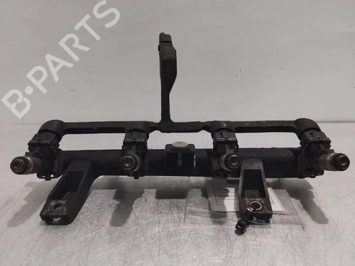 Rail D'Injecteurs PEUGEOT 206 Hatchback (2A/C) 1.1 i (60 hp) 32868967