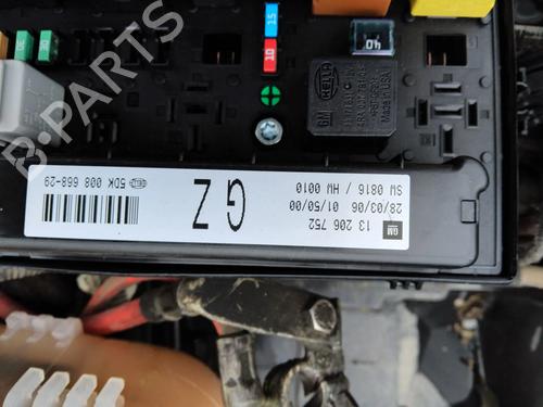 Used Fuse box OPEL ASTRA H Estate Van (L70) 1.4 EcoTec (L70) (90 hp) 32779511