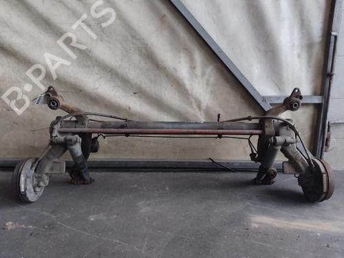 Puente trasero PEUGEOT 206 Hatchback (2A/C) 1.1 i (60 hp) 32782379